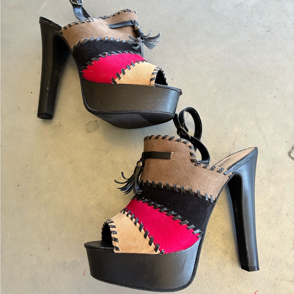 DIVA Lounge Multicolor Platform Heels